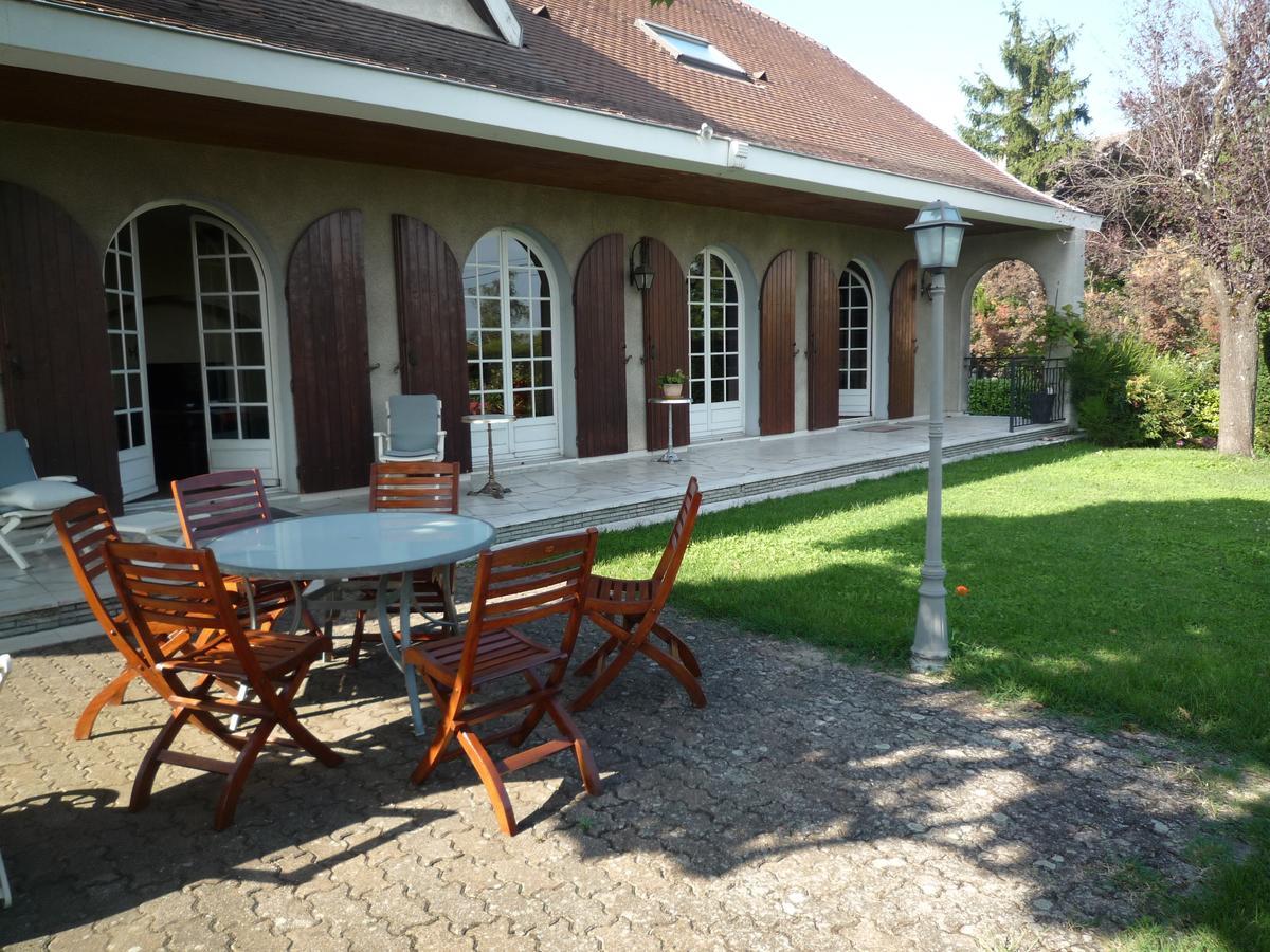 Bed and Breakfast La Maison Des Bonheurs Rillieux-la-Pape Екстер'єр фото