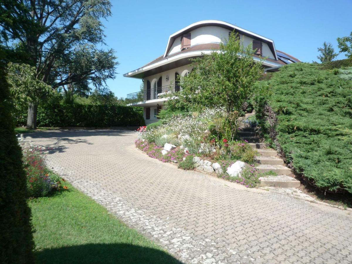 Bed and Breakfast La Maison Des Bonheurs Rillieux-la-Pape Екстер'єр фото